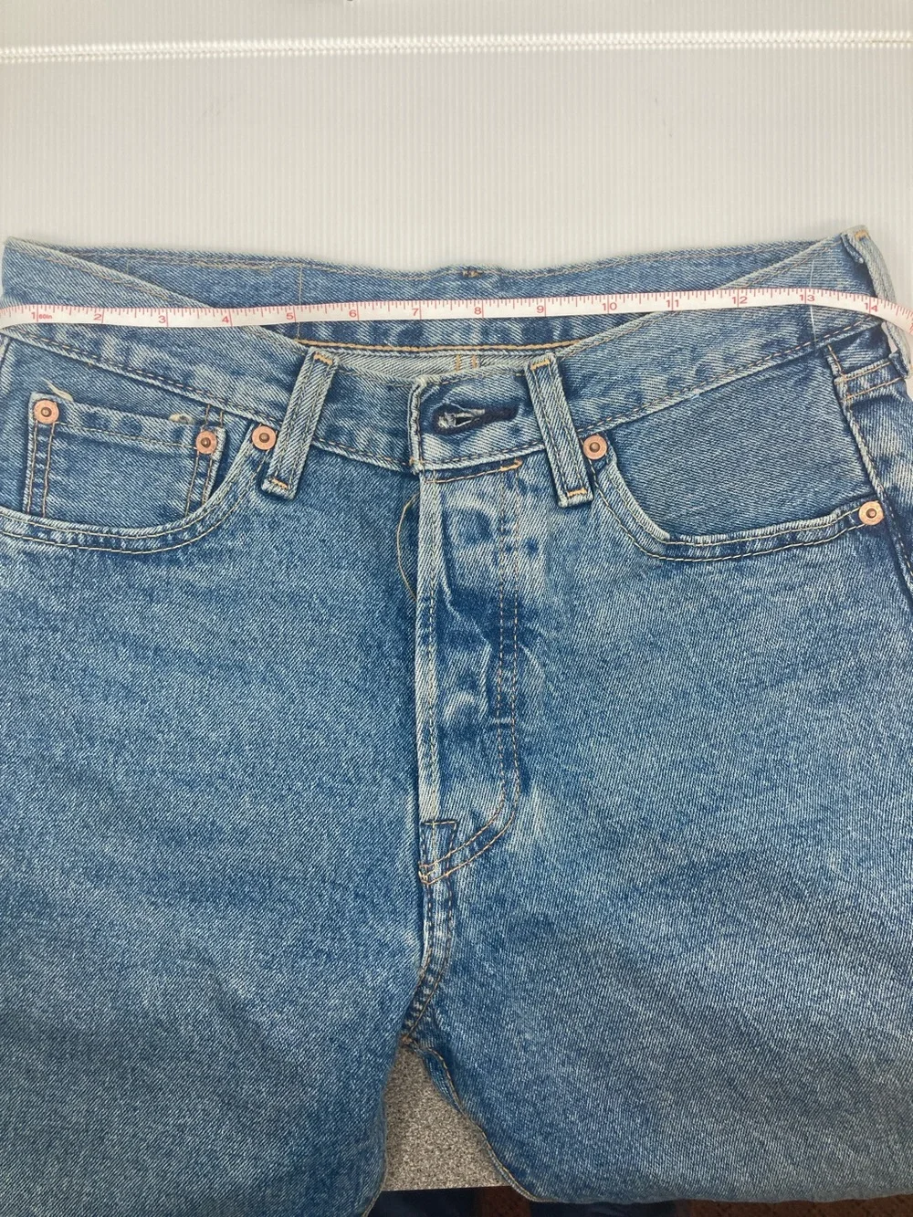 Levi’s 501 Button Fly Denim Shorts Med Wash W28 Vintage Aesthetic S629